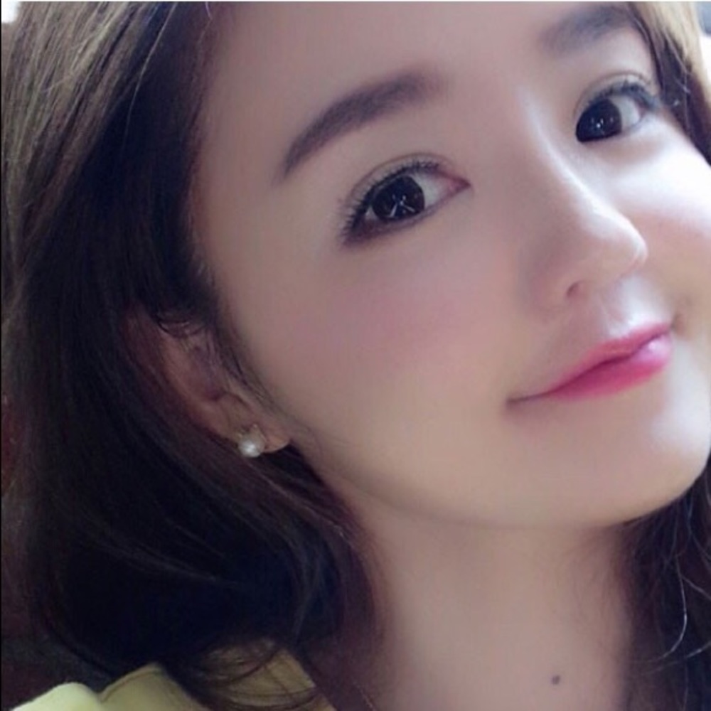 Sweet Cat Ear Design earrings - Picture 3 of 4